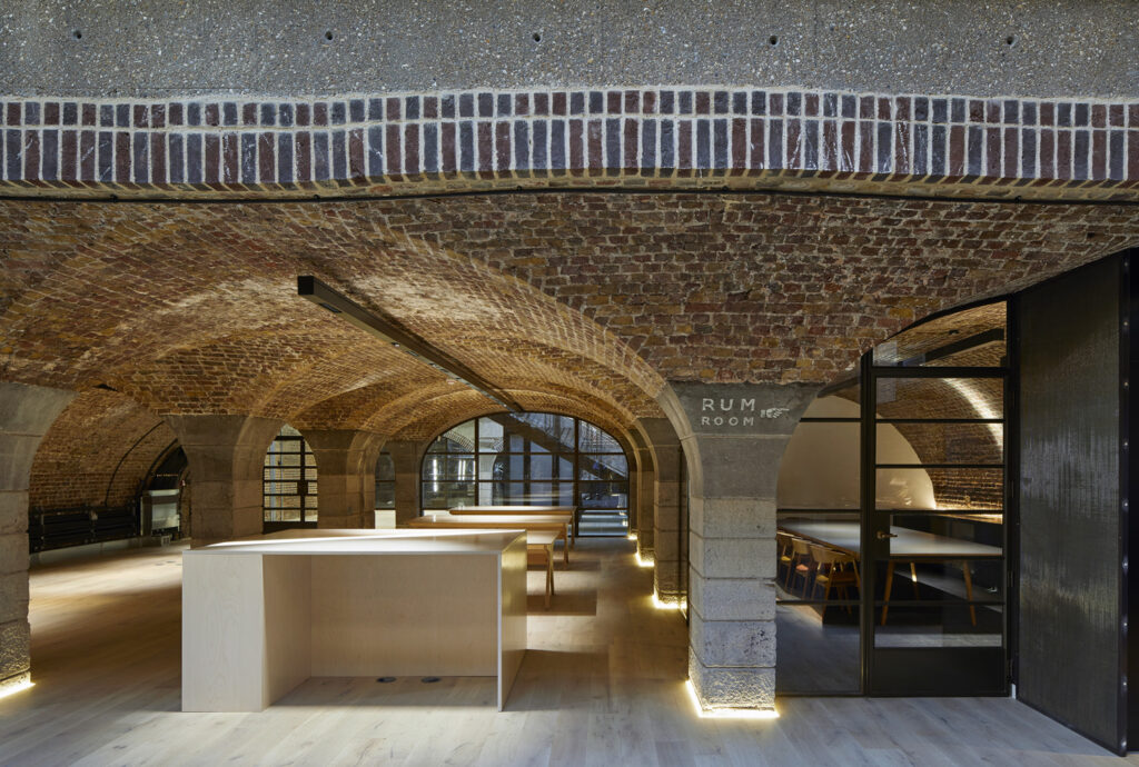 _89A3977_CopyrightPaulRiddle